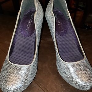 Silver sequin pumps